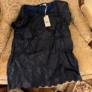 Vineyard Vines with tags